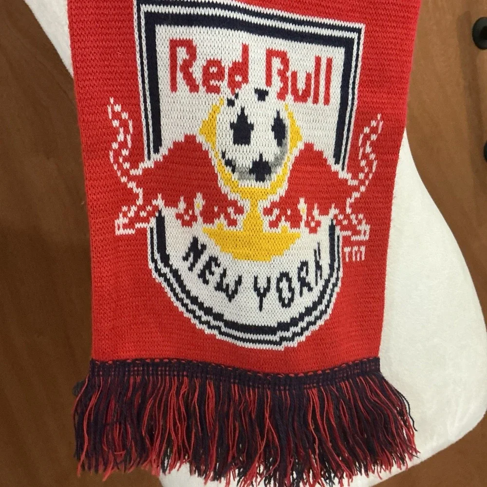 Adidas New York MLS Red Bull New York City FC Soccer Scarf-Red White Blue USA
